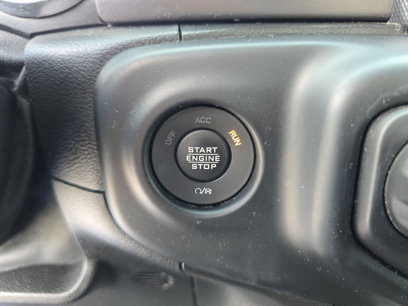 Used 2021 Jeep Gladiator Sport AWD/4WD image 26
