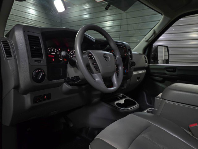 Used 2018 Nissan NV 2500 SV w/ Navigation Package image 13