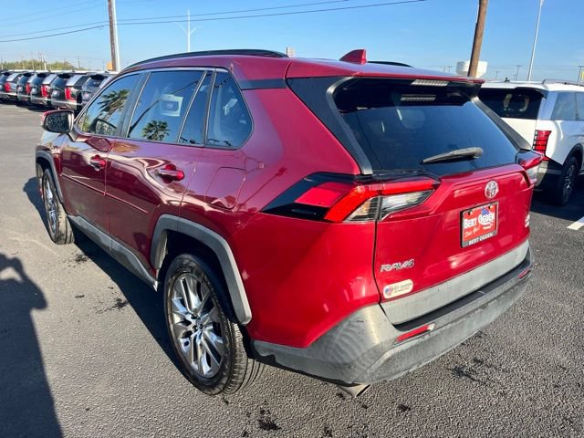 Used 2020 Toyota RAV4 XLE Premium AWD/4WD image 4