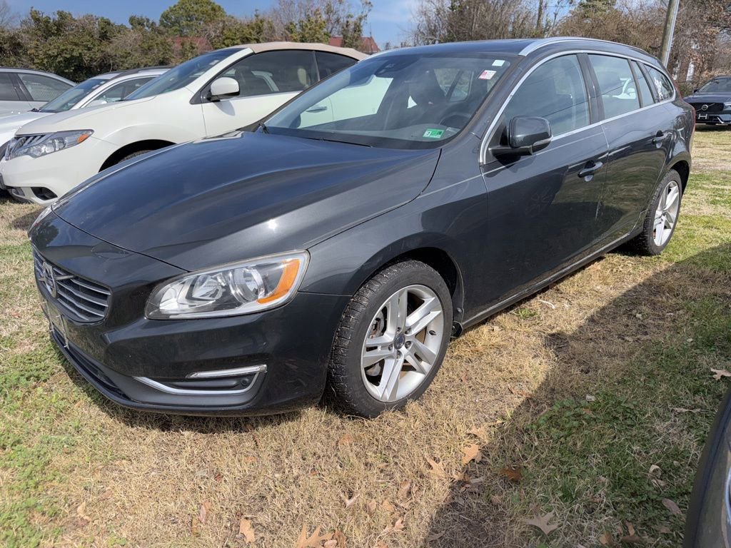 Used 2015 Volvo V60 T5 Premier image 2