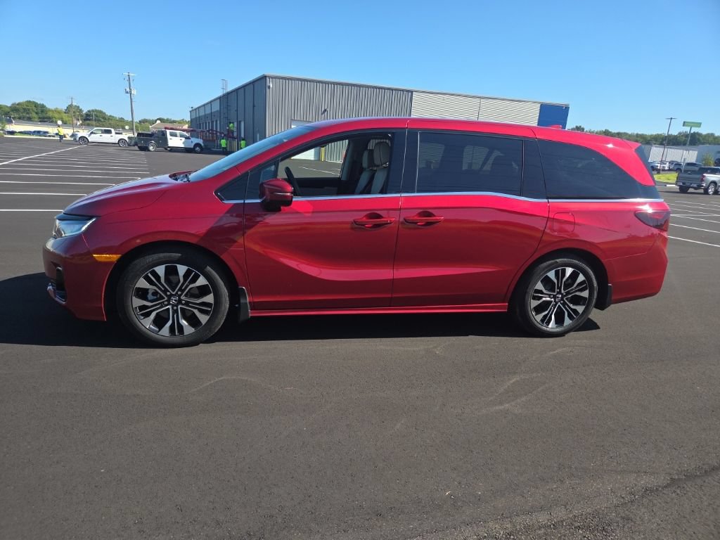 Used 2025 Honda Odyssey Elite image 6