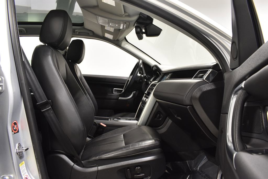 Used 2019 Land Rover Discovery Sport HSE image 31