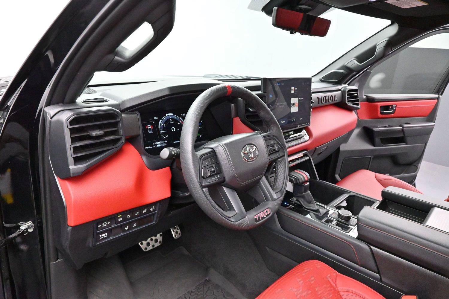 Used 2025 Toyota Tundra TRD Pro AWD/4WD image 12