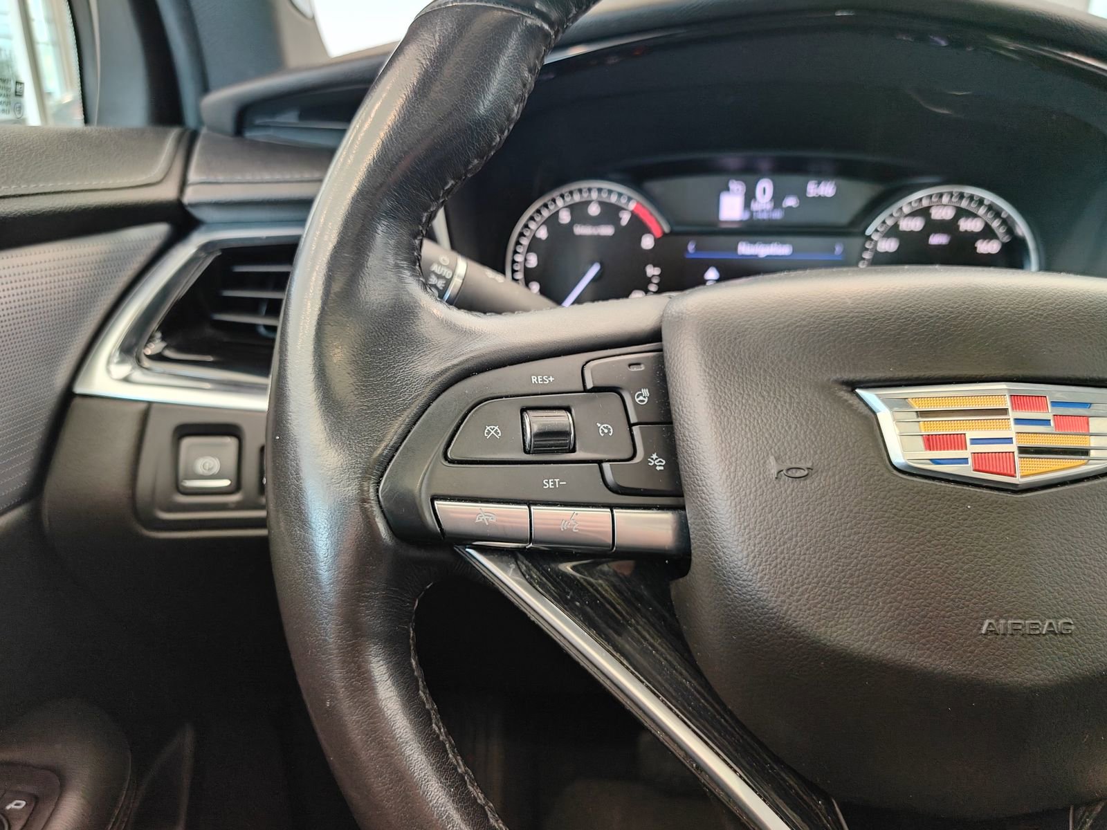 Used 2020 Cadillac XT6 Premium Luxury AWD/4WD image 12