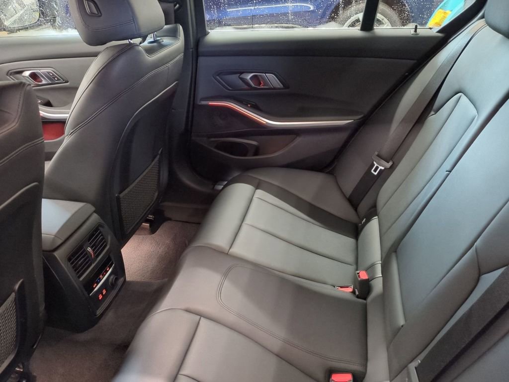 Used 2020 BMW 330i xDrive Sedan w/ Convenience Package image 31