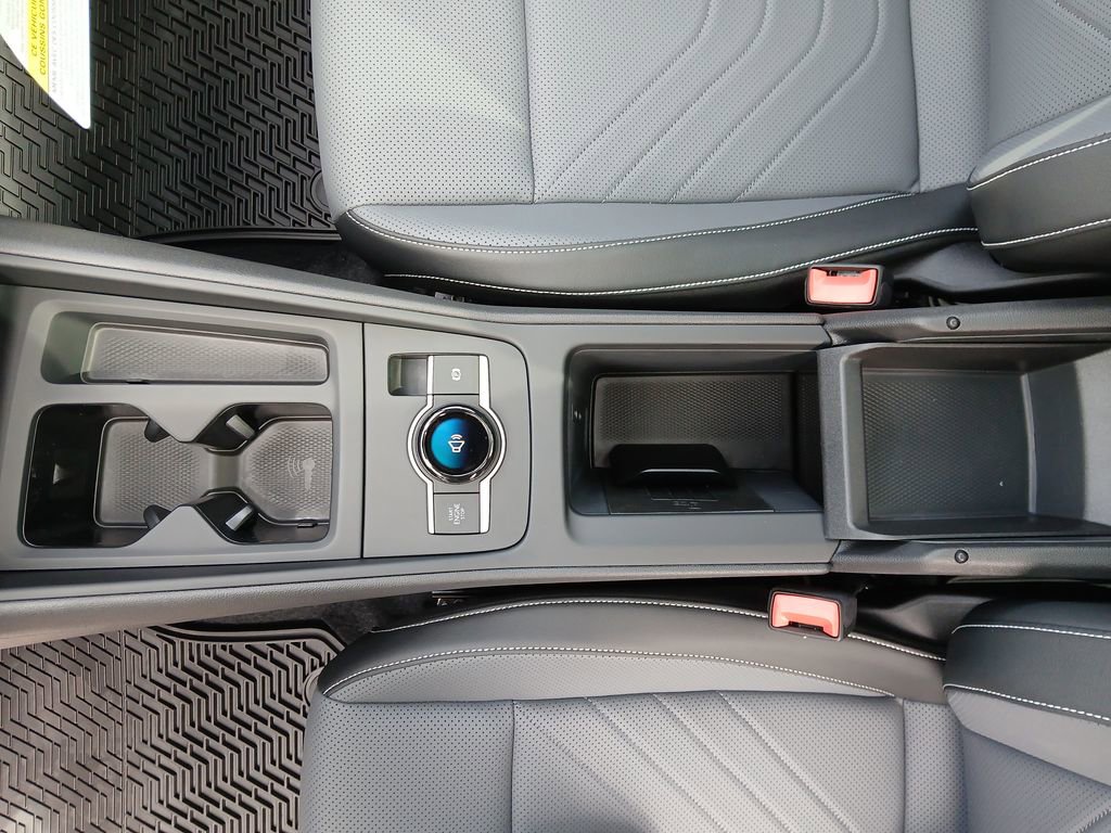 New 2025 Volkswagen Tiguan SE R-Line image 25