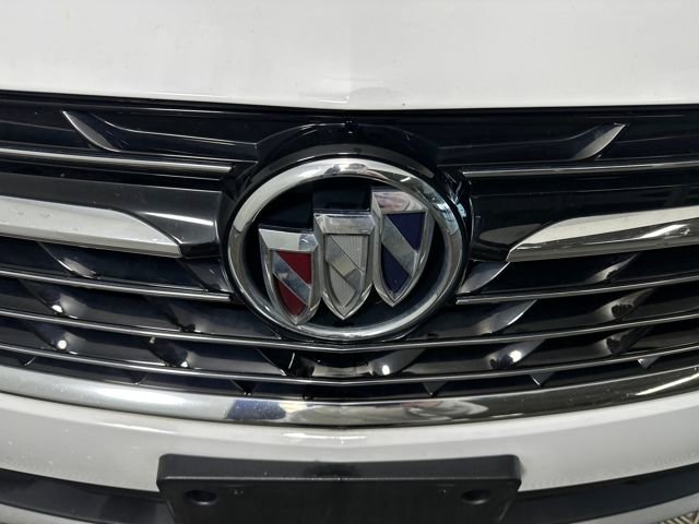 Used 2023 Buick Envision Preferred image 9