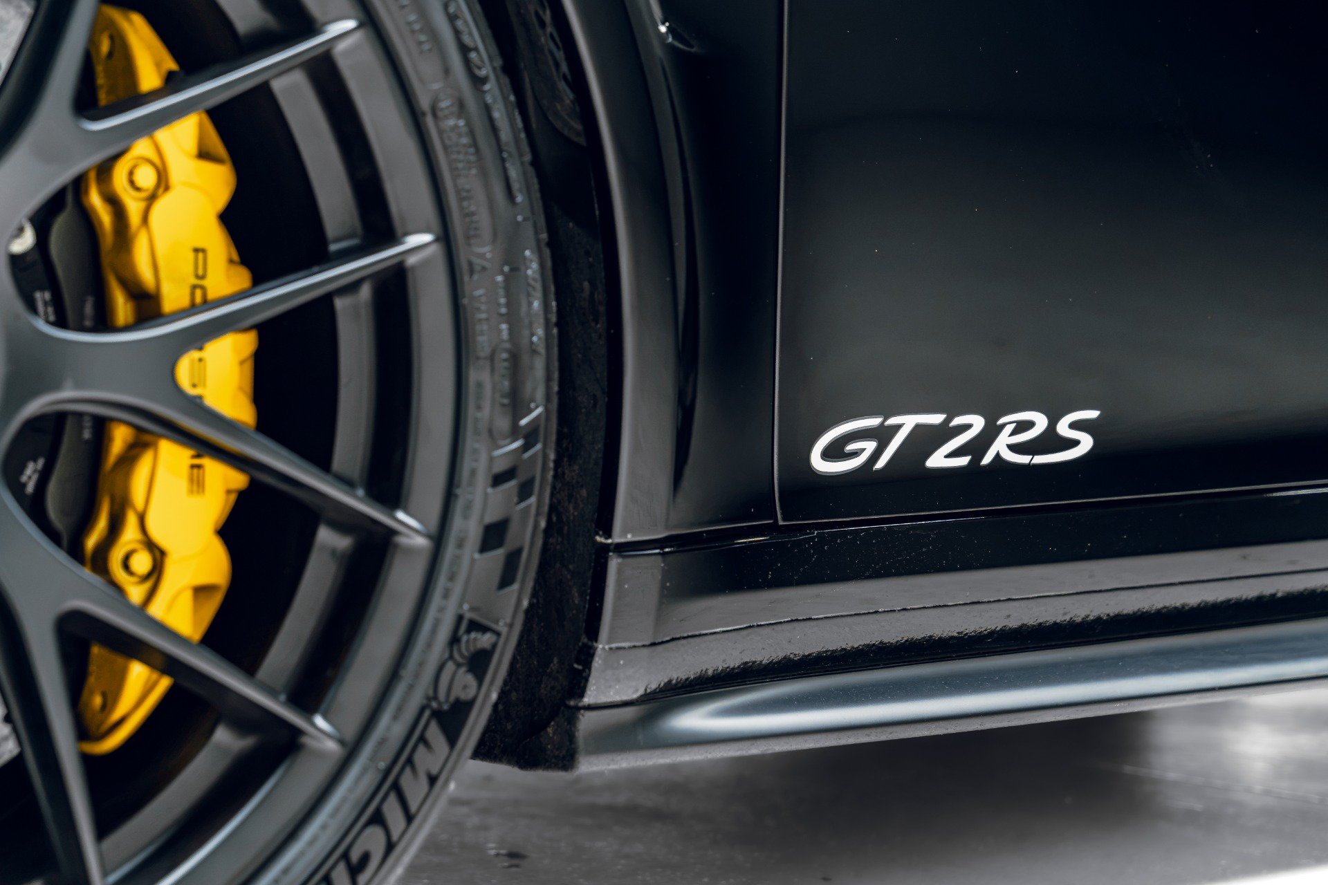 Used 2018 Porsche 911 GT2 RS RWD image 24