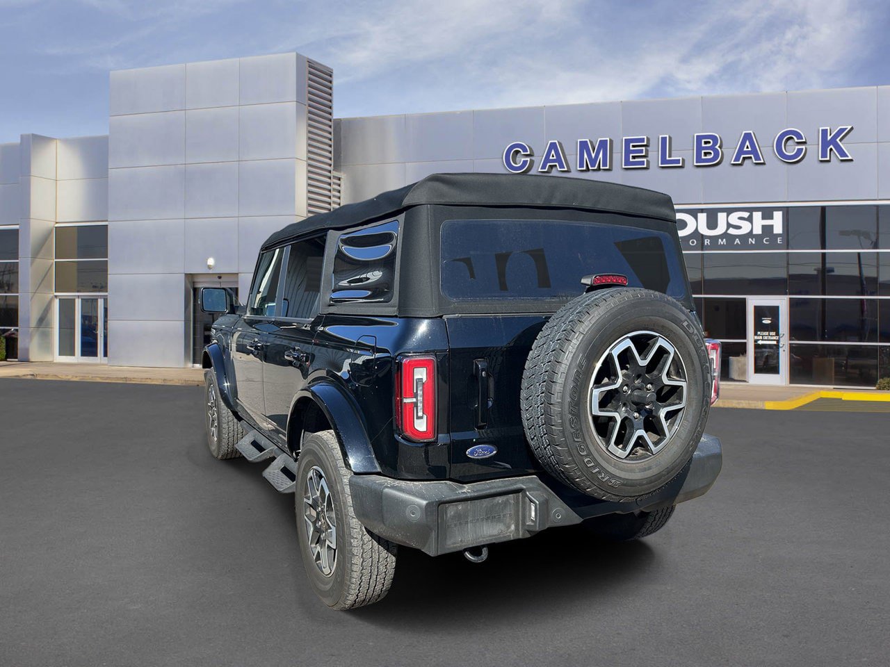 Used 2023 Ford Bronco Outer Banks AWD/4WD image 6