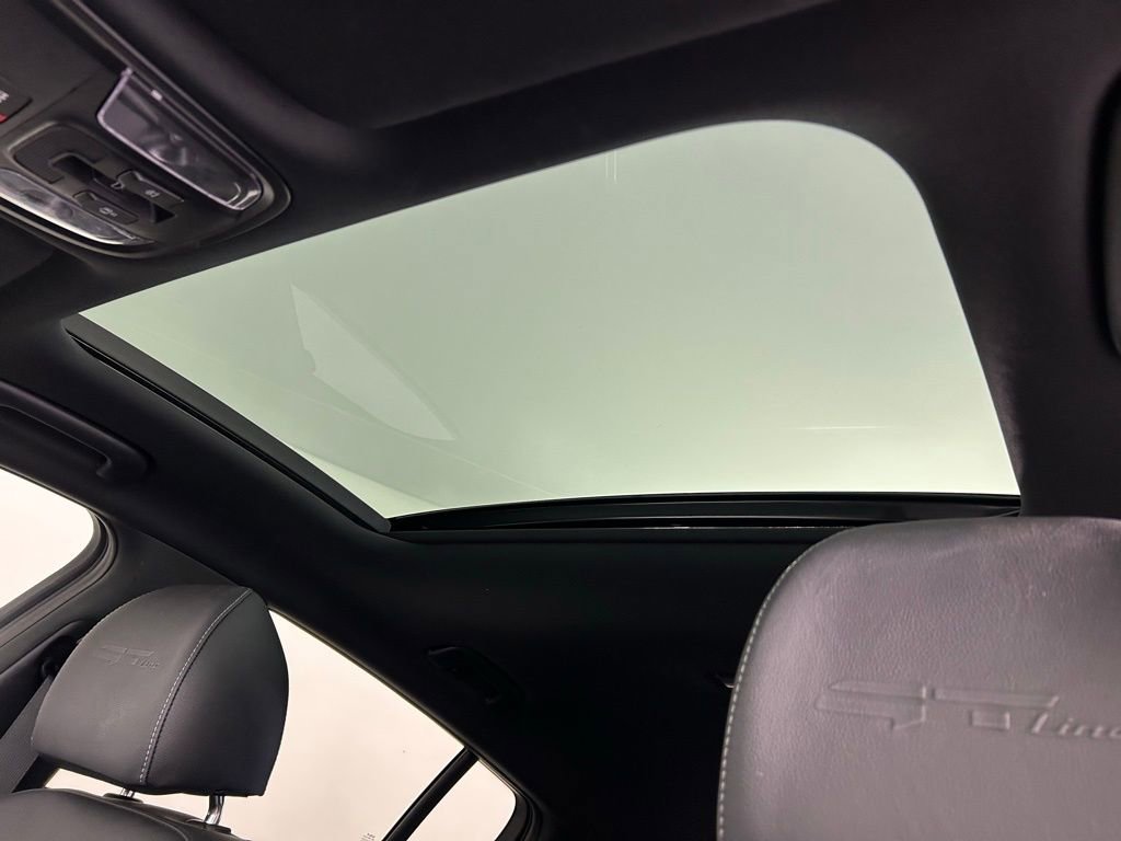 Used 2023 Kia Stinger GT-Line w/ Sun & Sound Package image 32