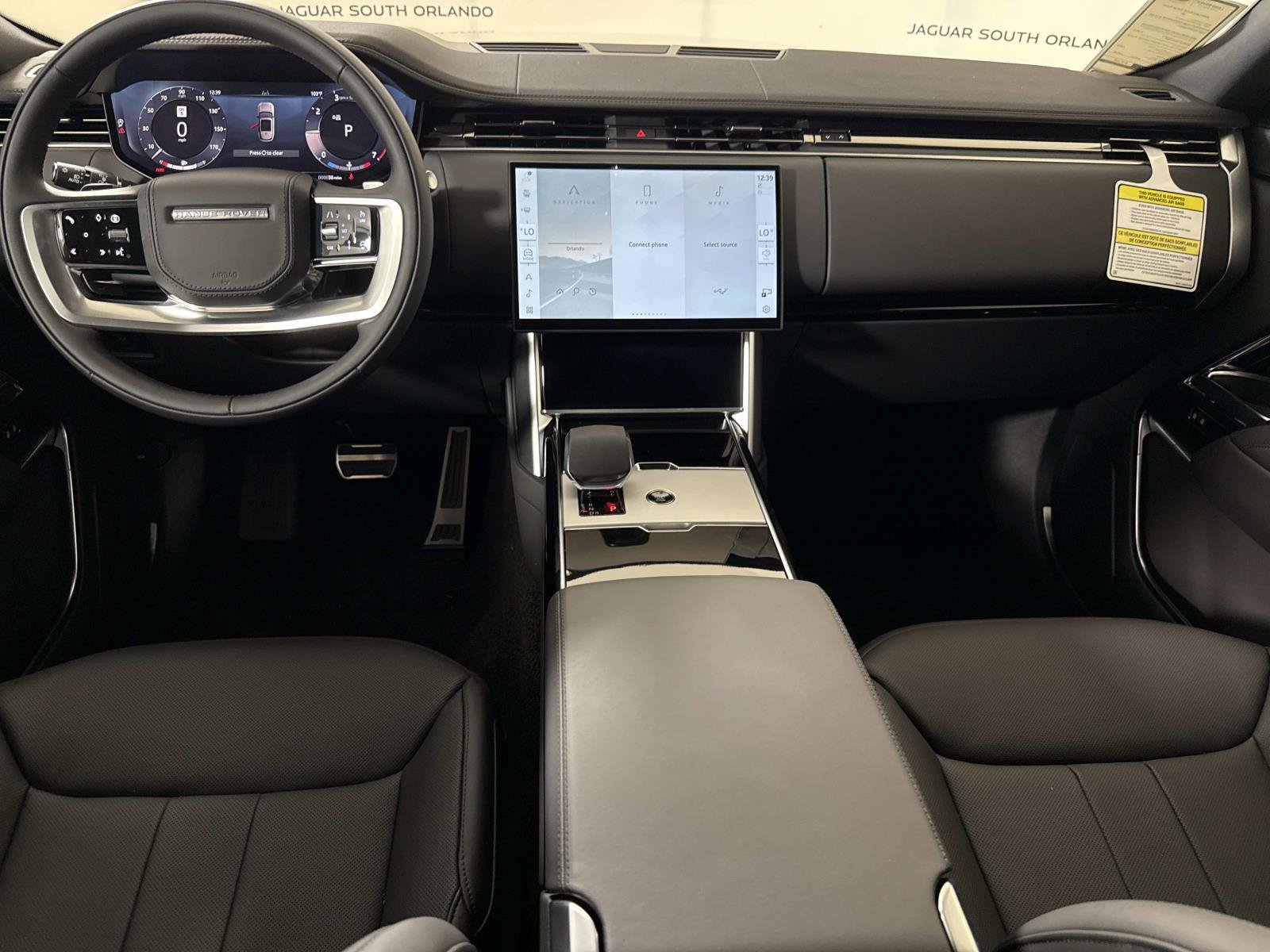 New 2026 Land Rover Range Rover Long Wheelbase SE AWD/4WD image 16