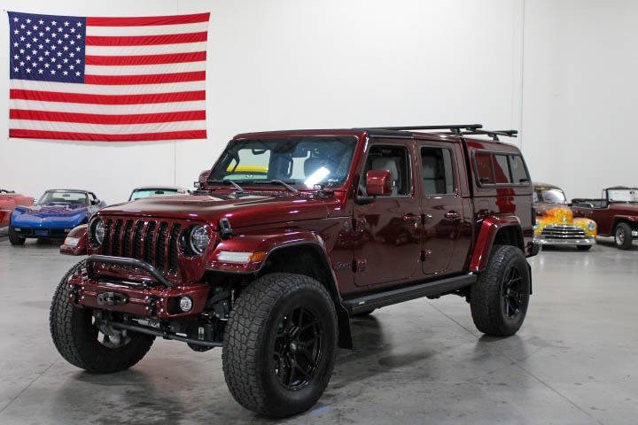 Used 2021 Jeep Gladiator Overland image 1