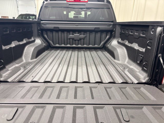 New 2026 Chevrolet Colorado ZR2 w/ Technology Package AWD/4WD image 16