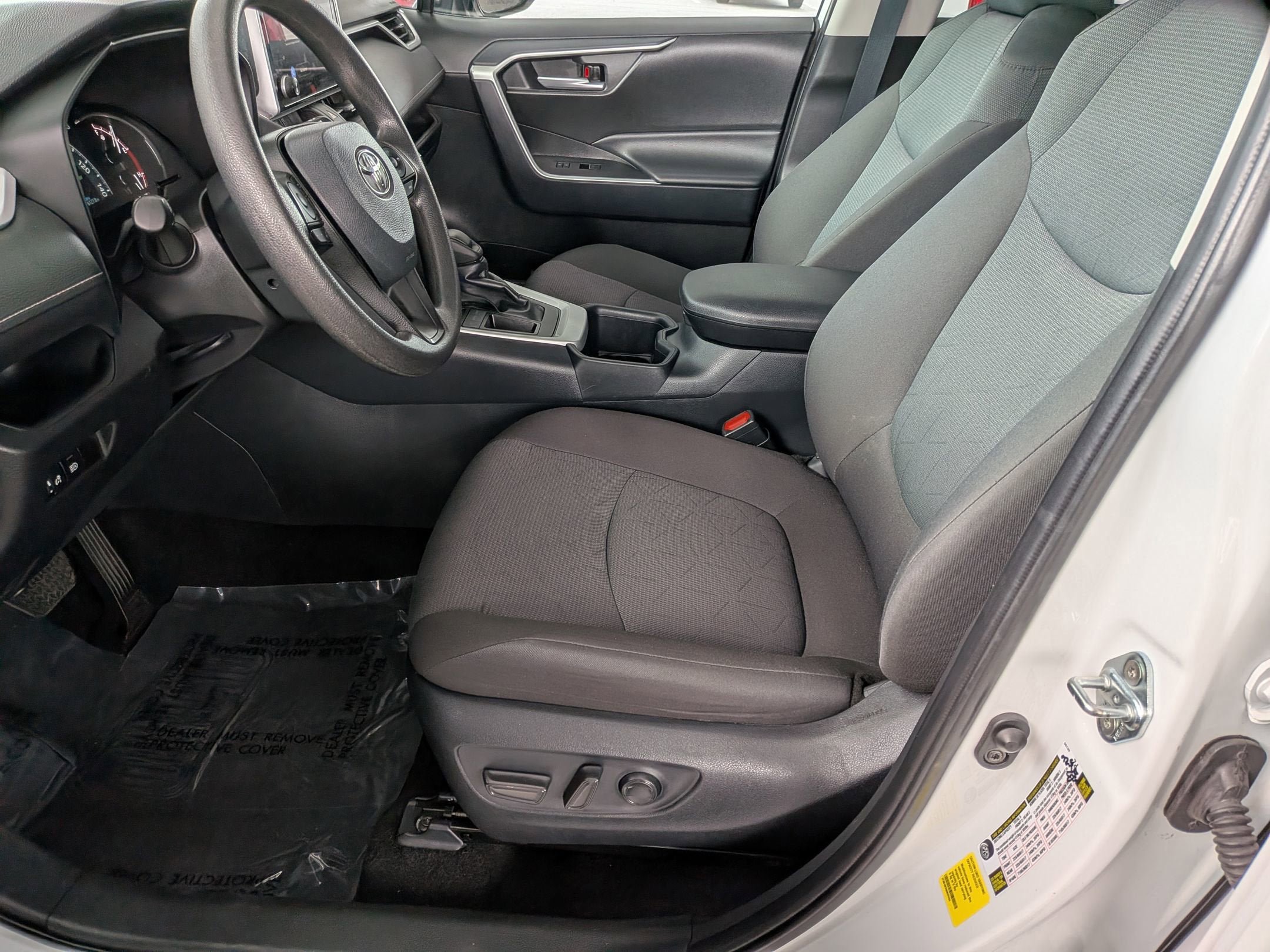 Certified 2025 Toyota RAV4 XLE FWD image 11