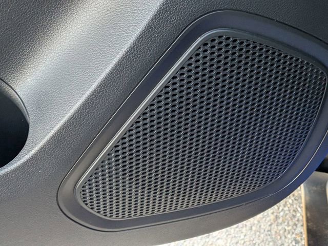 Used 2025 Hyundai Venue SEL image 10