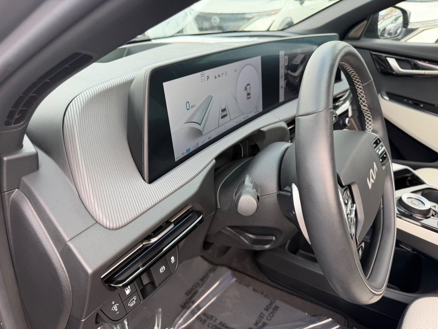 Used 2024 Kia EV6 GT-Line w/ GT-Line White Seat Package AWD/4WD image 11