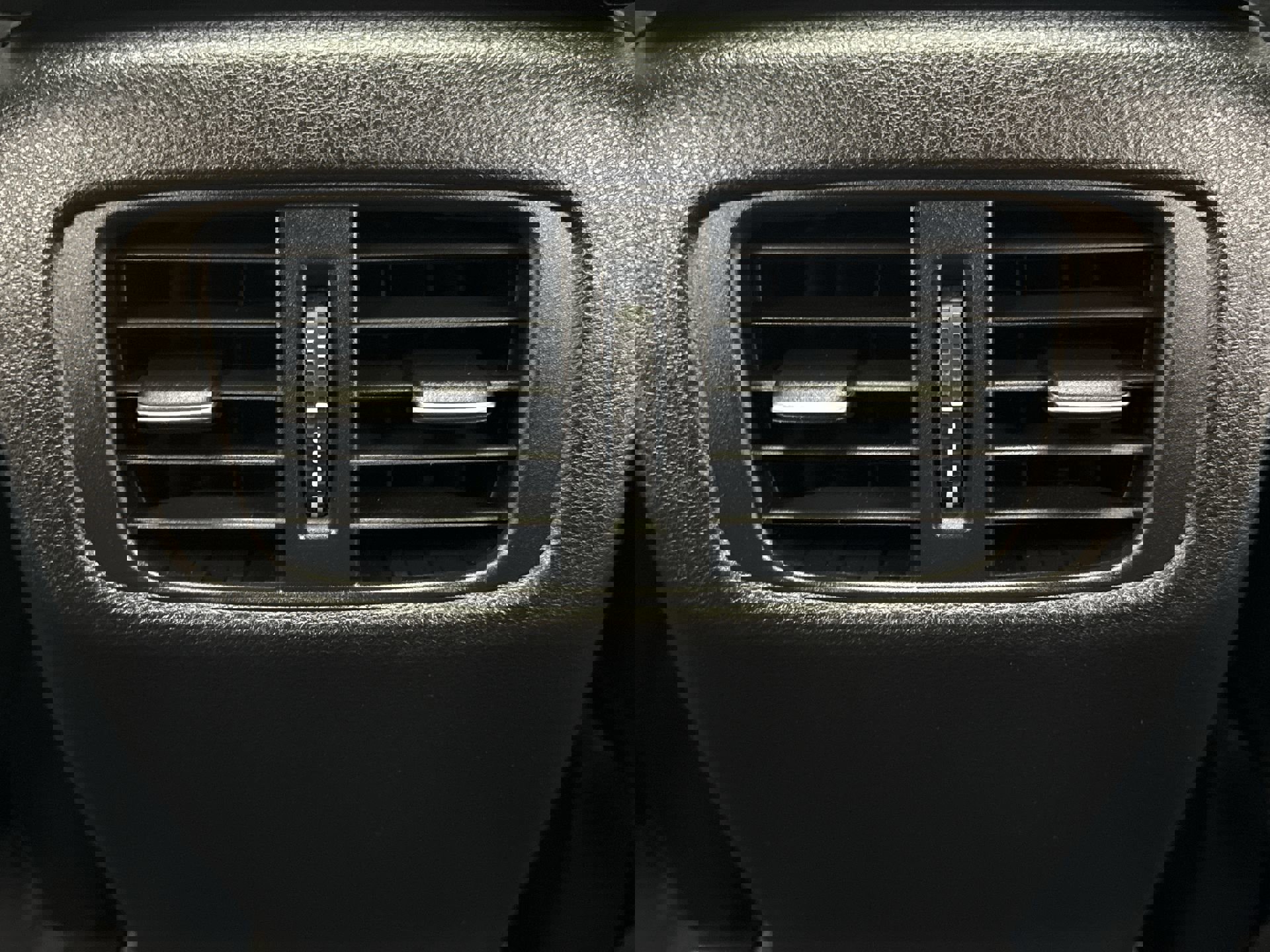 Used 2023 Acura TLX image 20