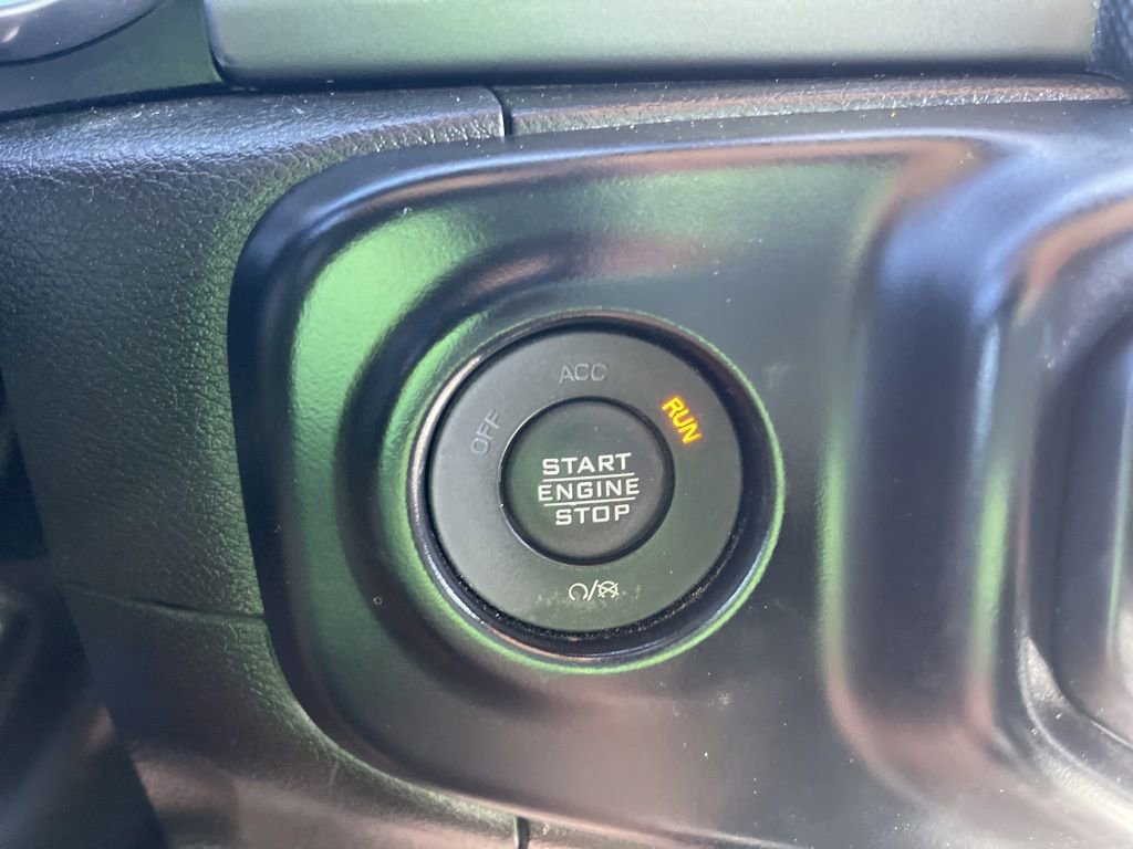 Used 2022 Jeep Wrangler Unlimited Sport image 24