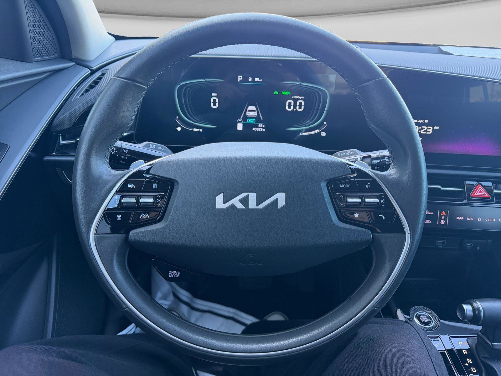 Certified 2023 Kia Niro EX image 15