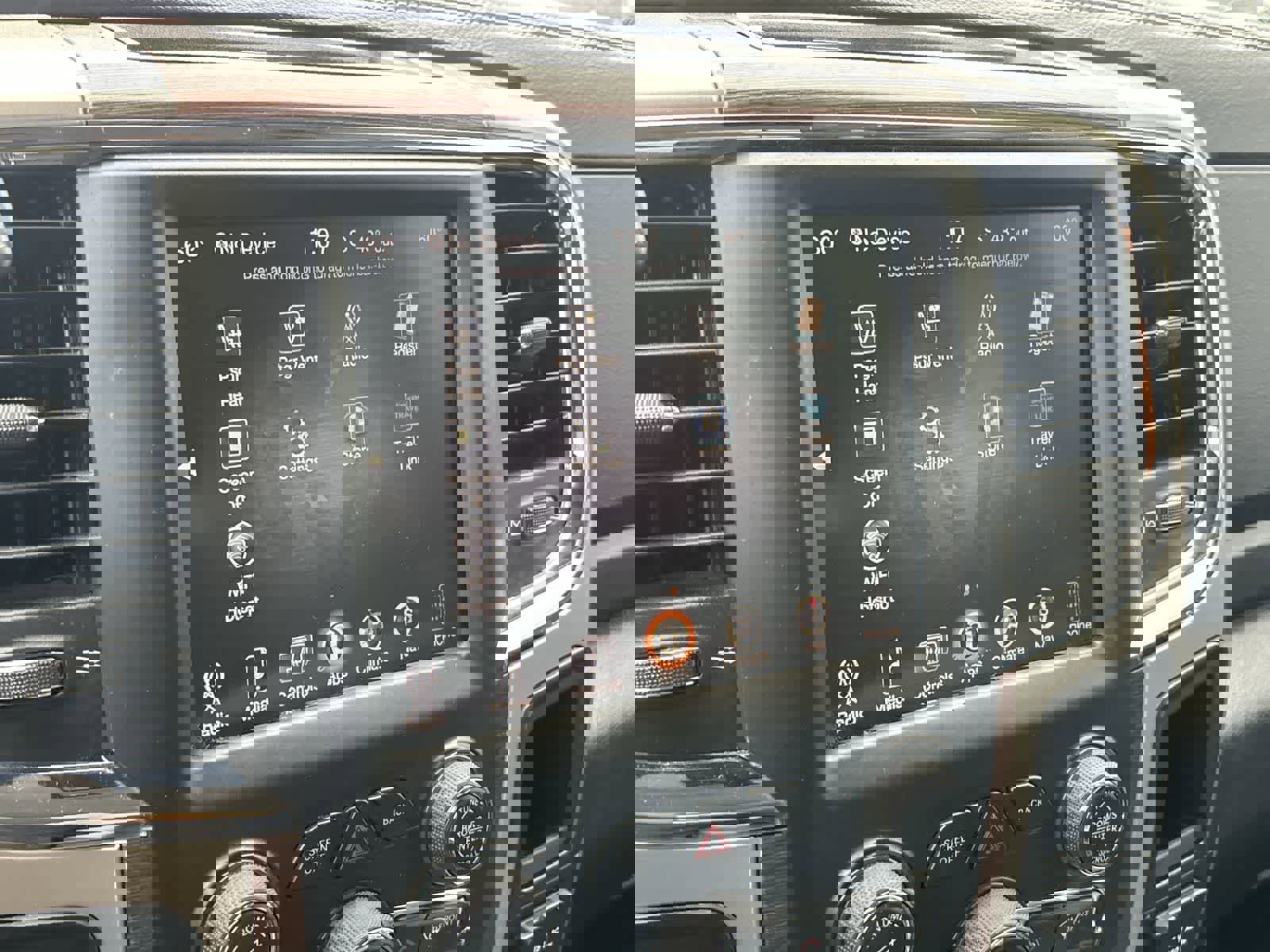 Used 2015 RAM 2500 Laramie w/ Protection Group image 14