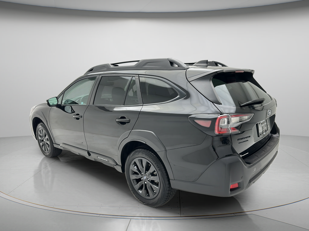 Used 2024 Subaru Outback Onyx Edition AWD/4WD image 7