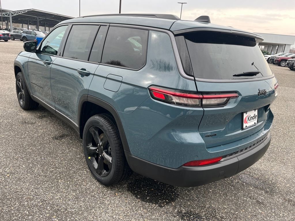 New 2026 Jeep Grand Cherokee L Limited w/ Limited Altitude Package image 30