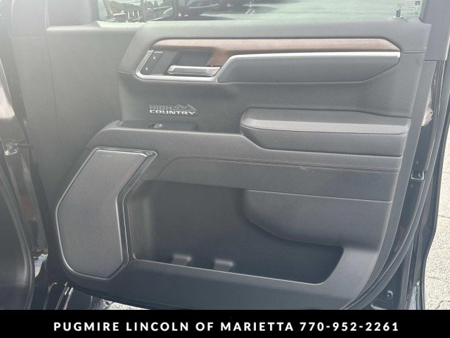Used 2025 Chevrolet Silverado 1500 High Country AWD/4WD image 14