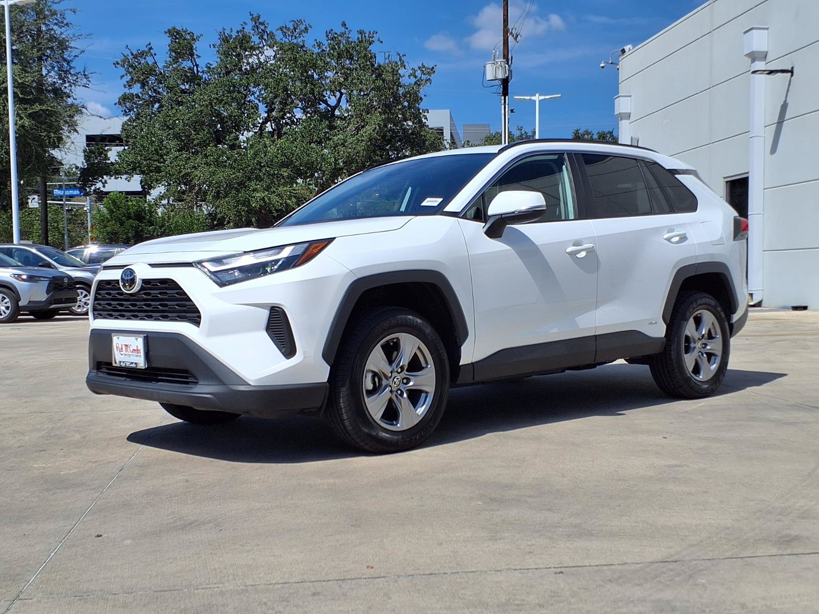 Used 2025 Toyota RAV4 XLE