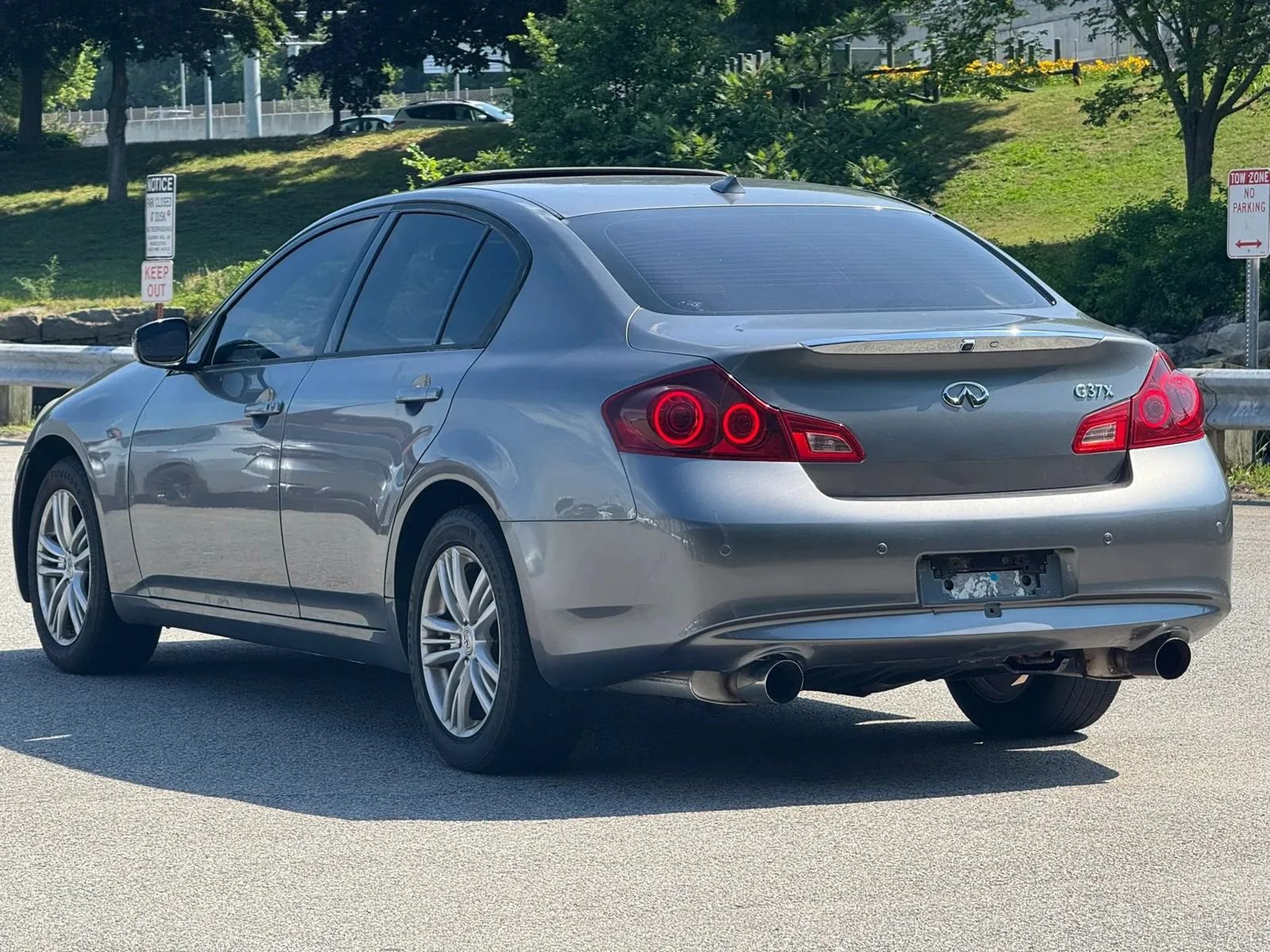 Used 2013 INFINITI G37 x Sedan w/ Premium Pkg AWD/4WD image 8