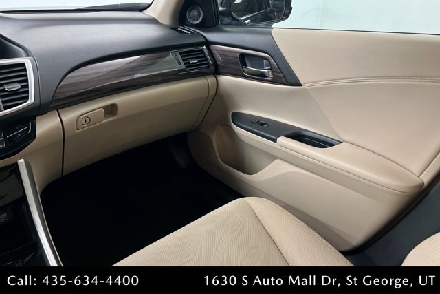 Used 2017 Honda Accord Hybrid Sedan image 10