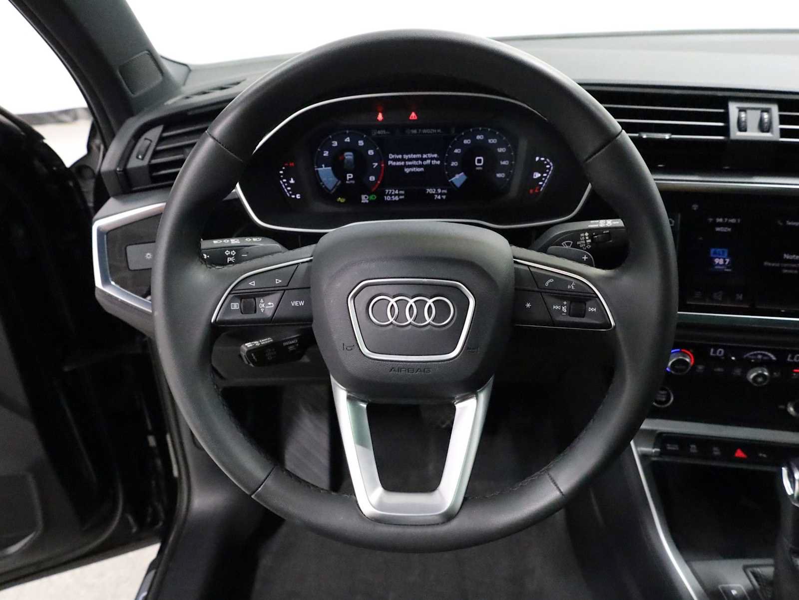 Certified 2025 Audi Q3 2.0T Premium w/ Convenience Package AWD/4WD image 23