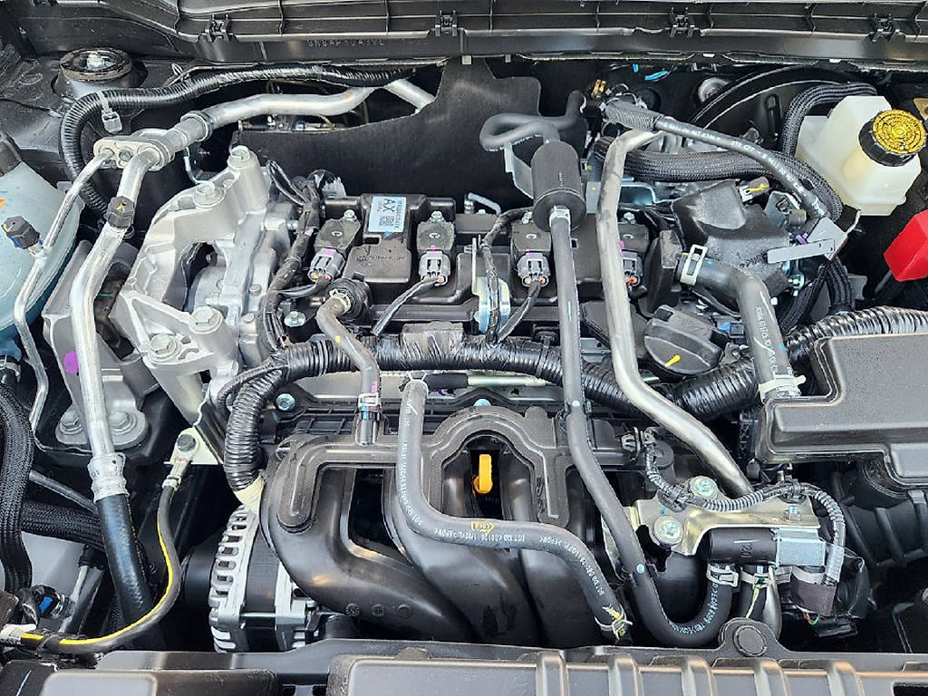 New 2027 Nissan Kicks SR FWD image 24