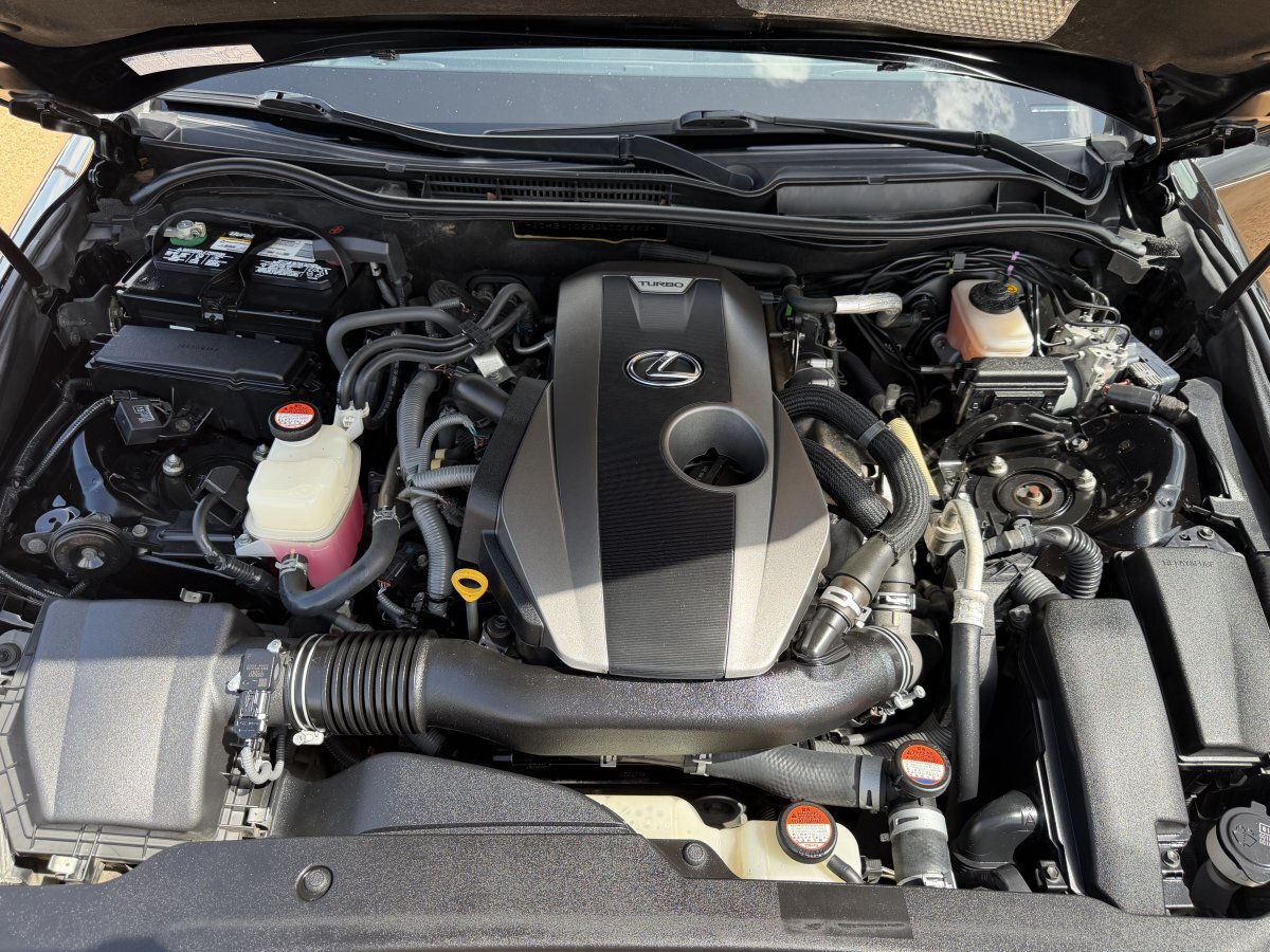 Used 2016 Lexus IS 200t RWD image 36