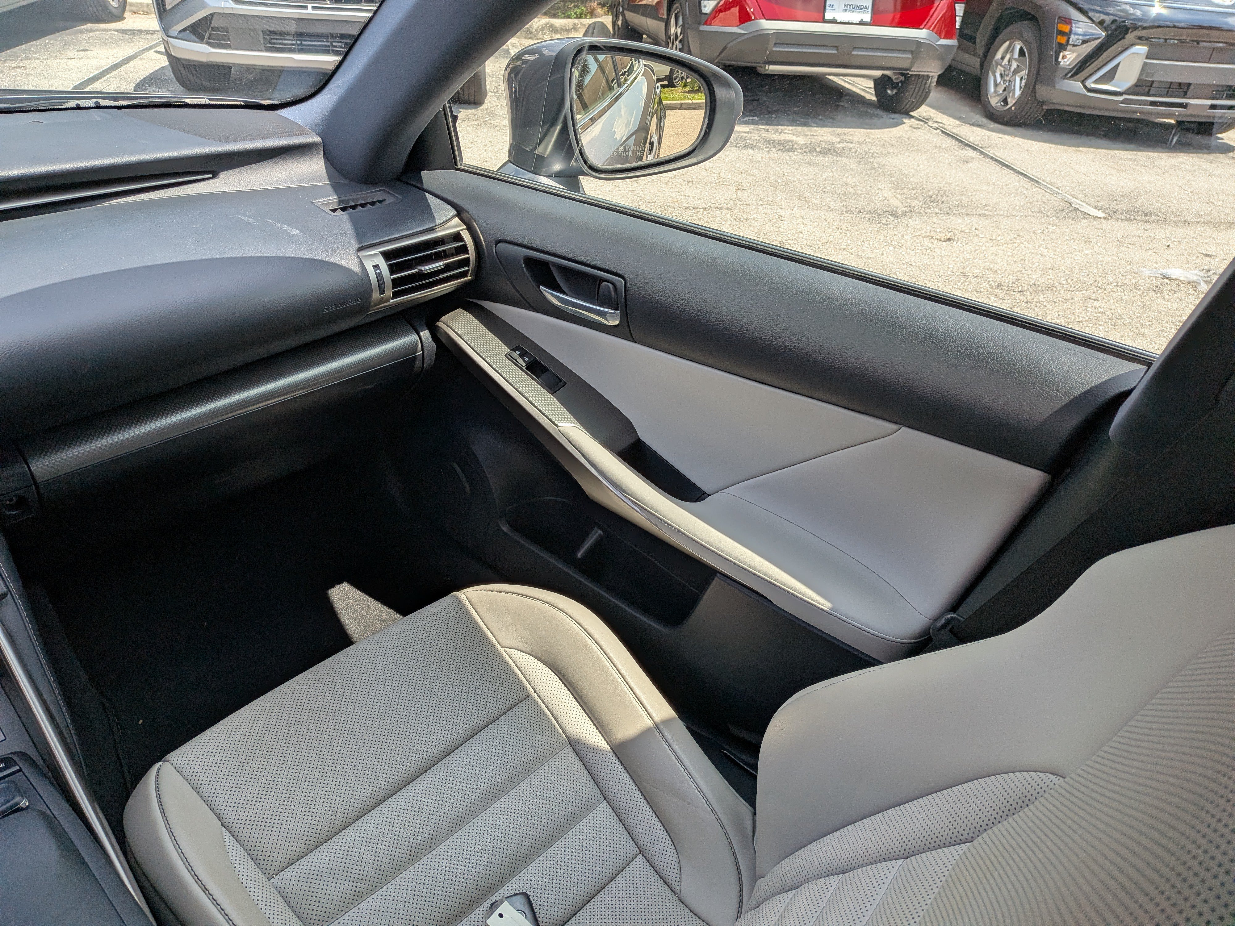 Used 2016 Lexus IS 350 AWD w/ F Sport Package image 16