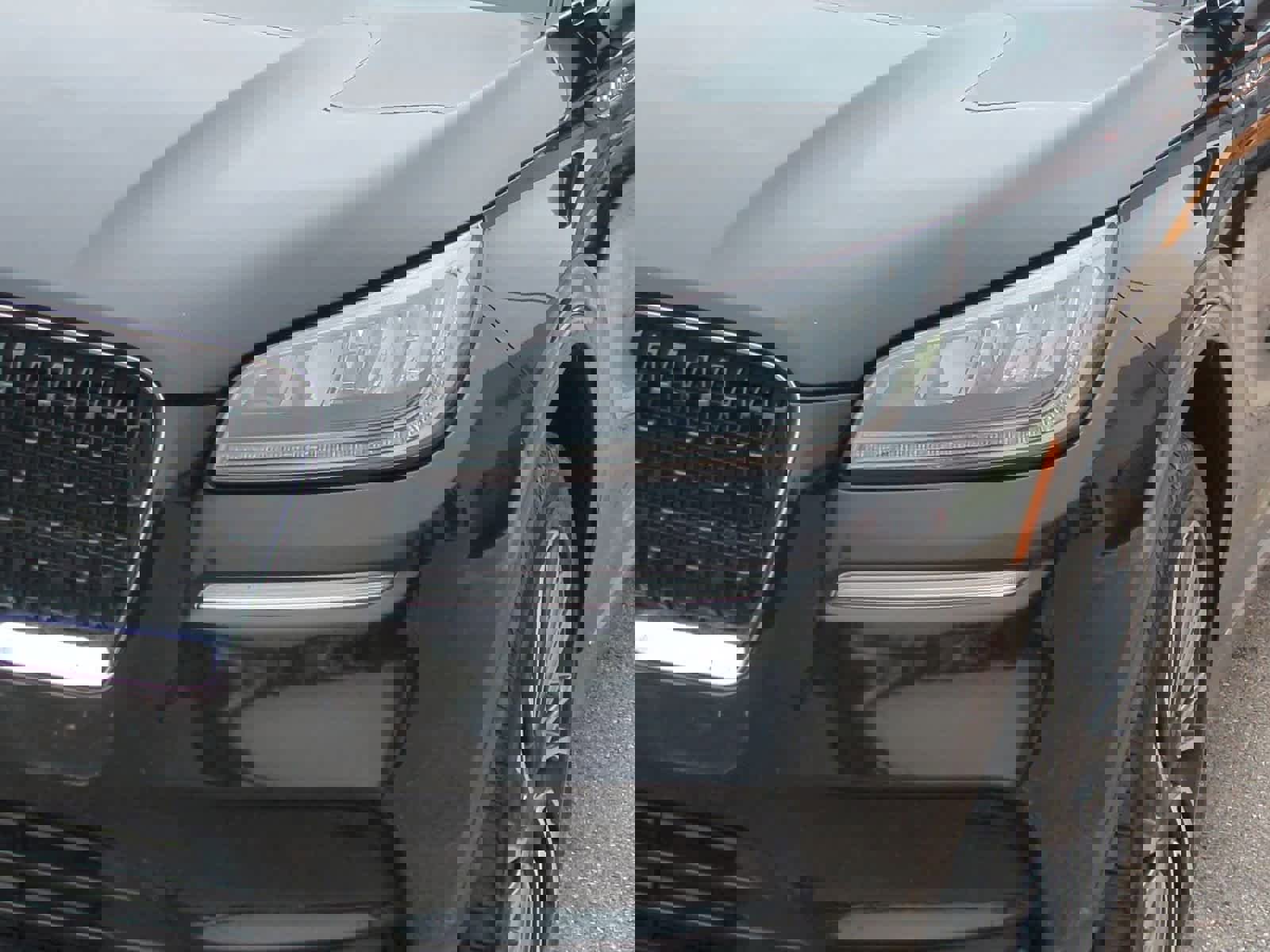 Used 2022 Lincoln Corsair Reserve w/ Sport Package image 11