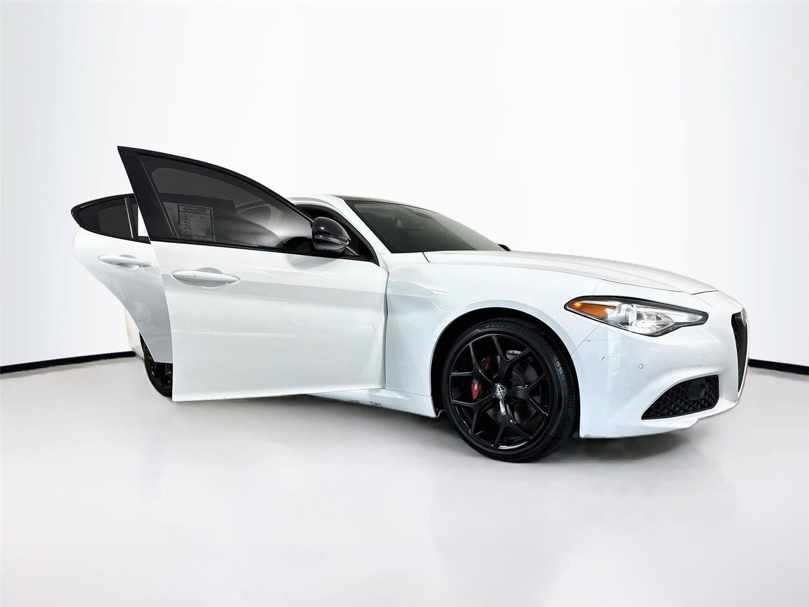 Used 2021 Alfa Romeo Giulia Ti w/ Nero Edizione AWD/4WD image 42