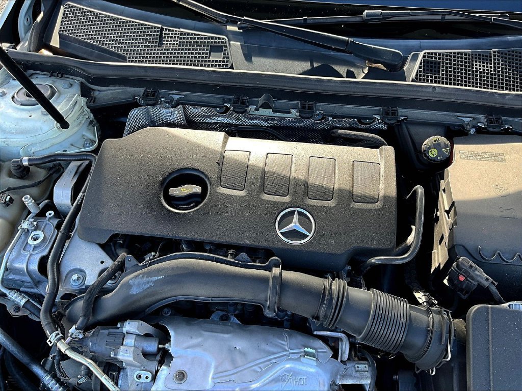 Used 2022 Mercedes-Benz CLA 250 image 31