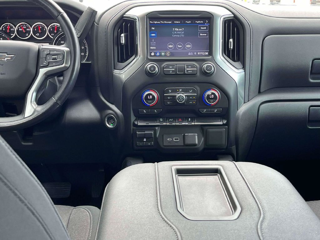 Certified 2022 Chevrolet Silverado 1500 LT Trail Boss w/ LPO, Dark Essentials Package AWD/4WD image 13