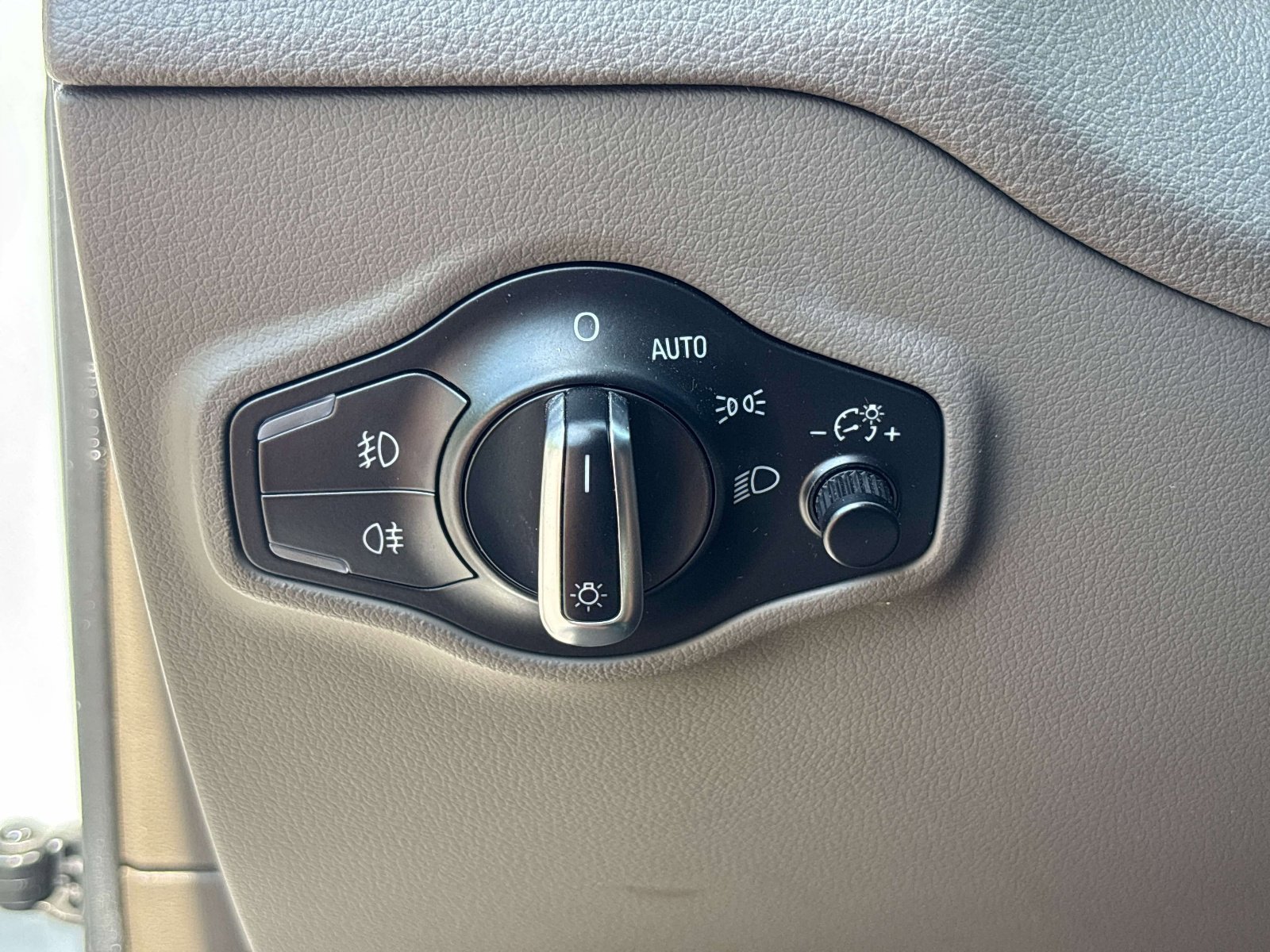 Used 2013 Audi Q5 2.0T Premium Plus AWD/4WD image 18