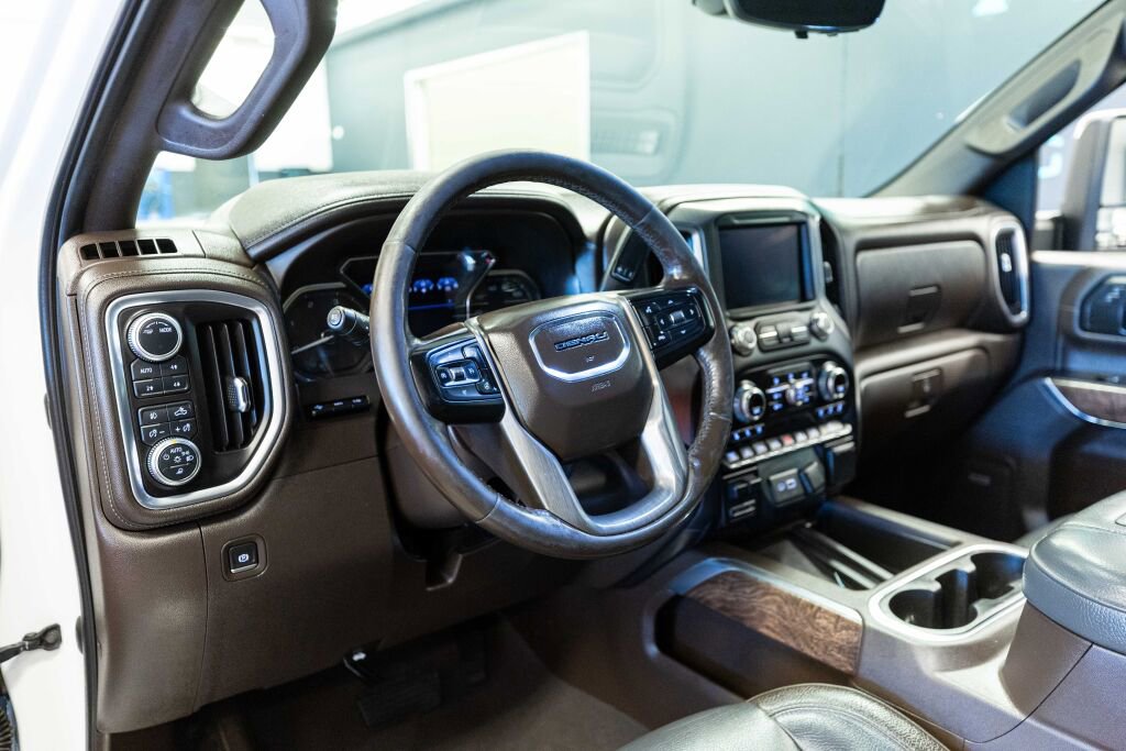 Used 2020 GMC Sierra 2500 Denali w/ Denali Ultimate Package image 11