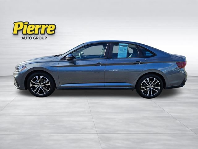 Used 2025 Volkswagen Jetta Sport video 2