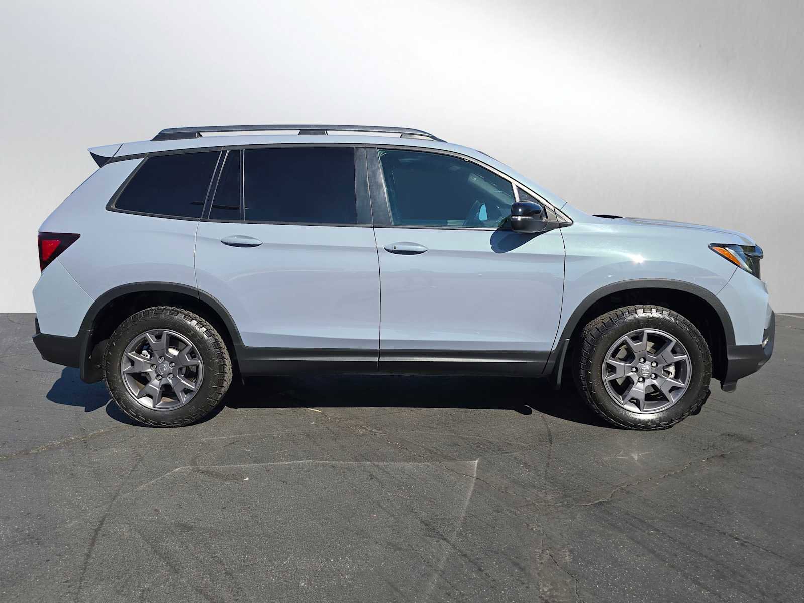 Used 2024 Honda Passport TrailSport image 8