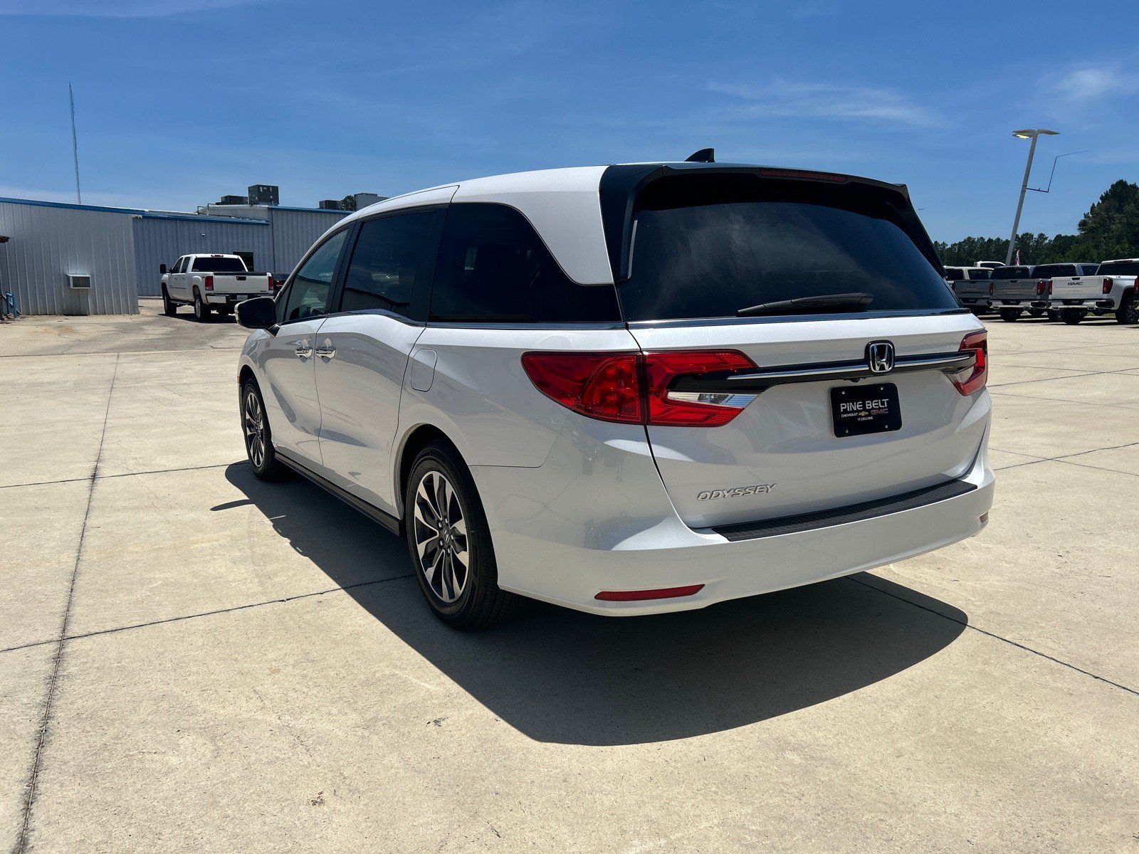 Used 2024 Honda Odyssey EX-L image 4