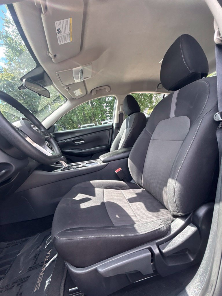 Used 2024 Nissan Sentra SV FWD image 17