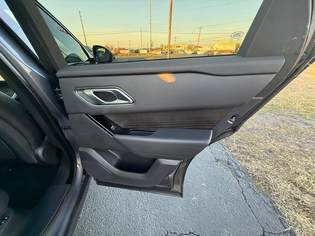 Used 2024 Land Rover Range Rover Velar Dynamic HSE image 21