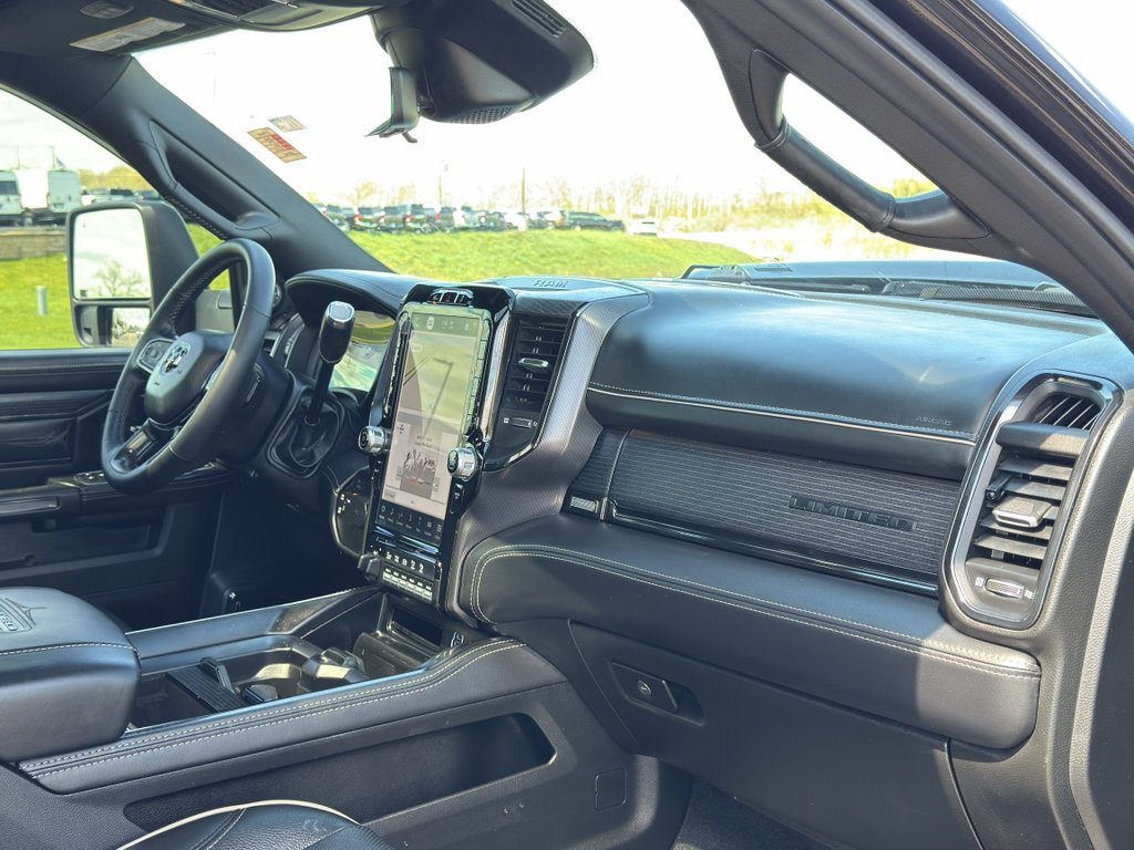Used 2023 RAM 3500 Limited AWD/4WD image 34
