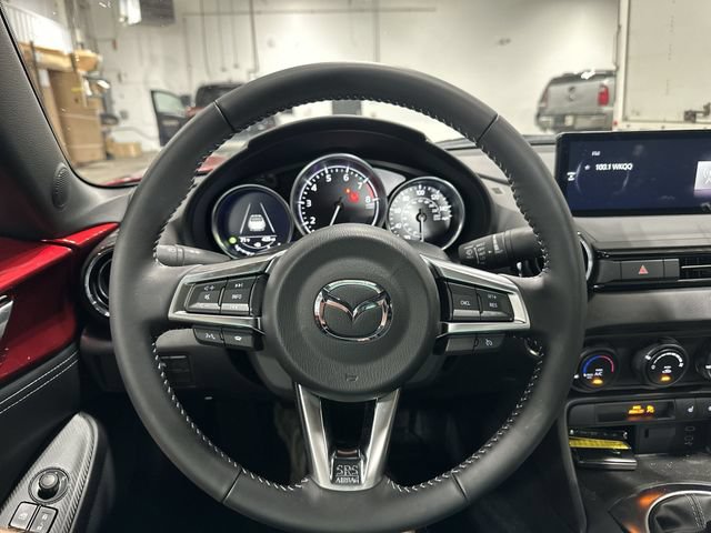 Used 2025 MAZDA MX-5 Miata Club w/ Weather Package RWD image 15