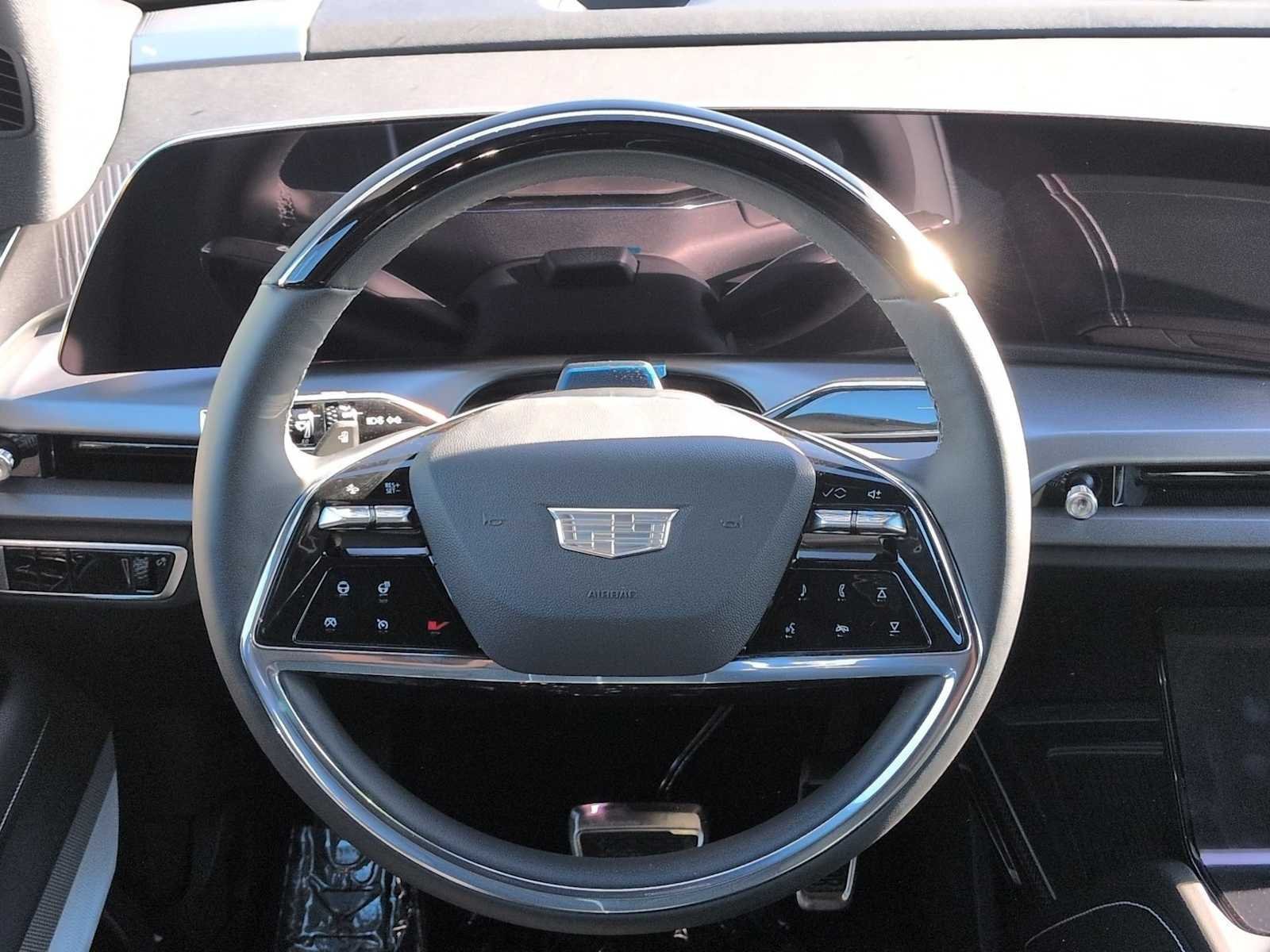 Used 2026 Cadillac Vistiq Sport AWD/4WD image 14