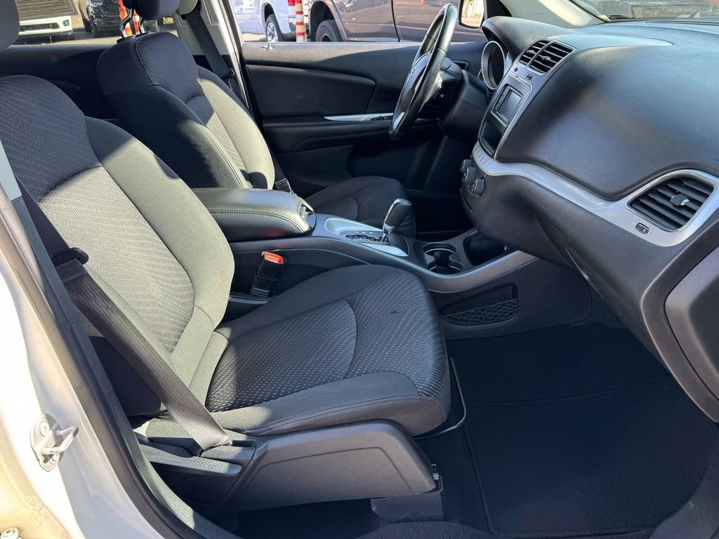 Used 2018 Dodge Journey SXT w/ Connectivity Group image 21