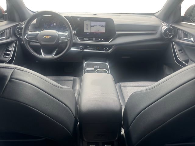 Used 2025 Chevrolet Equinox LT w/ Convenience Package II image 10